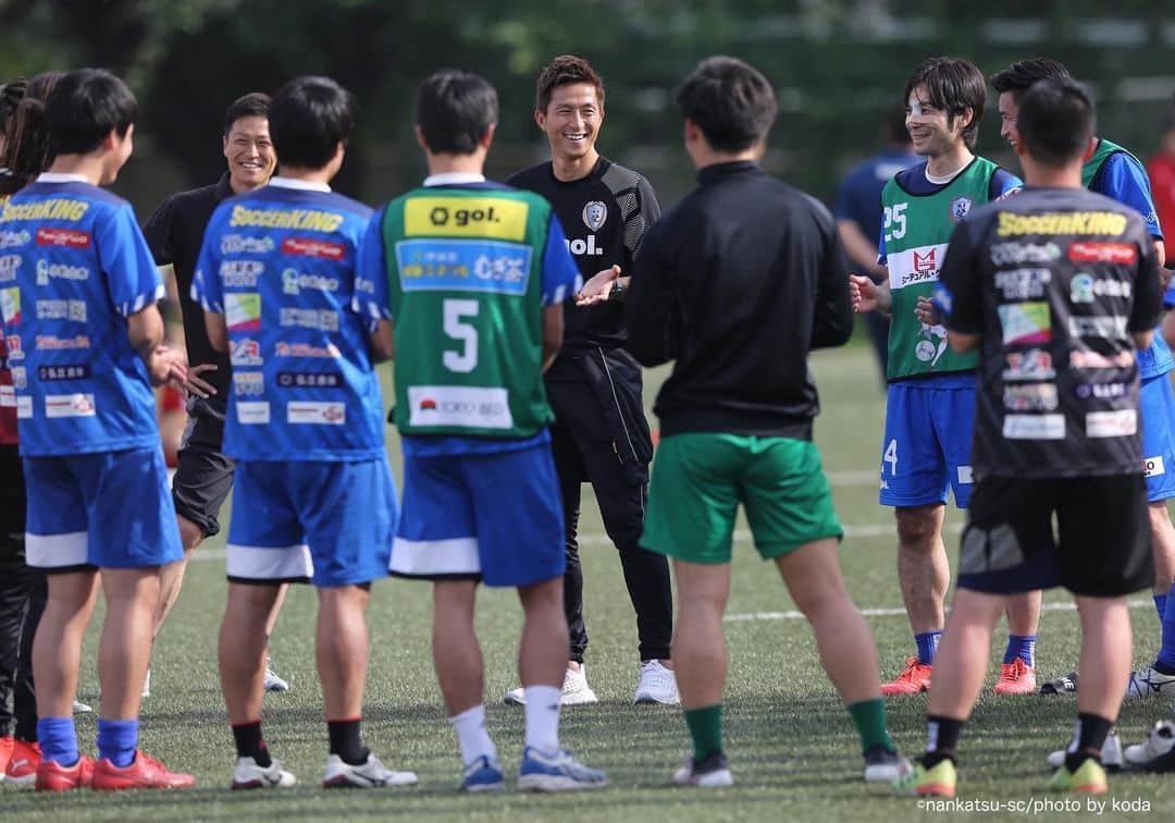 福西崇史さんのインスタグラム写真 - (福西崇史Instagram)「。 南葛sc⚽️ 。 違う大会を闘ってますが、常に成長できるように頑張ります⭐️💪 。 みんなが笑顔になれるように。。。🤗 。 #これもいい写真 #南葛sc #監督 #soccer #笑顔 #東京都リーグ #全国社会人サッカー選手権大会関東予選 #次は6/9 #準決勝 #vs横浜猛蹴 #応援 #感謝」6月6日 18時08分 - takashi_fukunishi