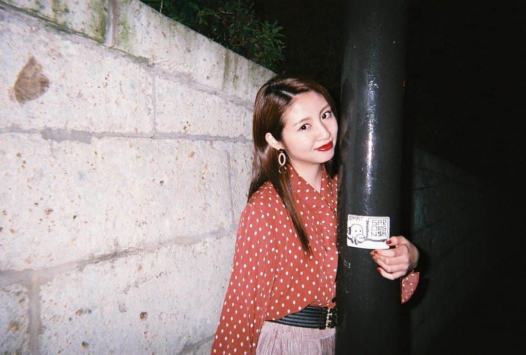 青島妃菜さんのインスタグラム写真 - (青島妃菜Instagram)「.﻿ ﻿ 電柱に抱きつくことが多い、 ？？」6月6日 18時14分 - hina1226_01