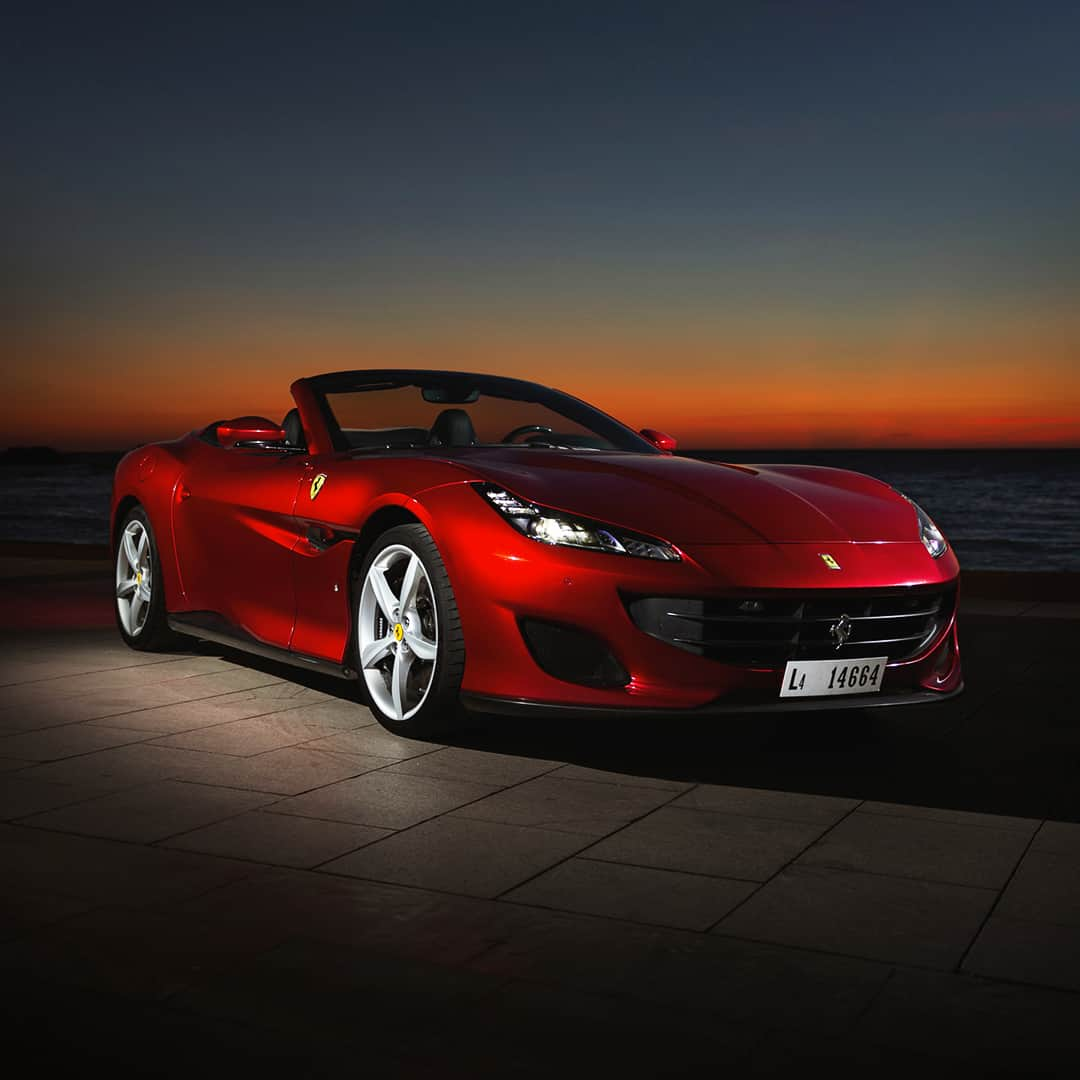 フェラーリさんのインスタグラム写真 - (フェラーリInstagram)「Day or night, from the city to the sea. Experience the world with a model made for a versatile and a comfort-oriented ride. #FerrariPortofino #Ferrari #DreamCar」6月6日 20時00分 - ferrari