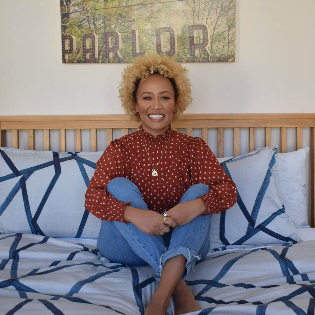 Emeli Sandéのインスタグラム：「Had a lovely chat with @bbcsounds to kick off the new season of #DuvetDays, it was so nice to talk about music, family and all things #RealLife.」