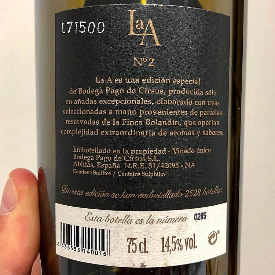 エンリケ・ソラ・クレメンテさんのインスタグラム写真 - (エンリケ・ソラ・クレメンテInstagram)「LaA is a special edition of Bodegas Pago de Cirsus, Vino de Pago. Its production is only carried out in exceptional vintages with varieties of Cabernet Sauvignon, Tempranillo and Syrah, from reserved plots, located in Finca Bolandín. 2,528 bottles in the 2013 vintage. Aged for 12 months in French oak barrels from the Allier forest. A fantastic wine to share! ———— LaA es una edición especial de Bodegas Pago de Cirsus, Vino de Pago. Su elaboración solo se lleva a cabo en añadas excepcionales con las variedades de Cabernet Sauvignon, Tempranillo y Syrah, procedentes de parcelas reservadas, situadas en Finca Bolandín. 2.528 botellas en la añada 2013. Crianza de 12 meses en barricas de roble francés procedente del bosque de Allier. Un fantástico vino para compartirlo! • • • • • #vino #vin #vinho #вино #ワイン #紅酒 #wein #champagne #winelover #wineinfluencer #winetime #foodporn #food #winecellar #wineporn #instawine #winetasting #sommelier #foodandwine #champagnelover #laa #pagodecirsus #donavarra #vinodepago #ablitas #fincabolandin」6月6日 20時11分 - kike_sola