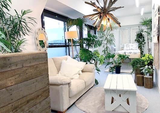 Jura Furnitureのインスタグラム