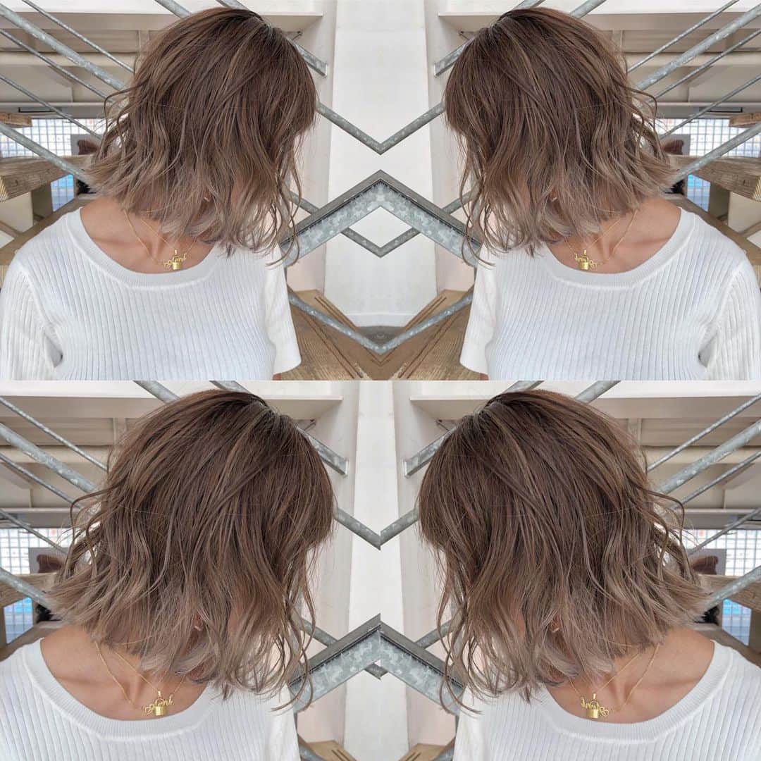 のインスタグラム：「【超リアル海外ヘアー / バレイライト】 海外志向なお客様へ. bobの長さでも勿論バレイライト、バレイヤージュは可能です！ #SHIMA#ハイライト#バレイライト#バレイヤージュ#海外ヘアー」