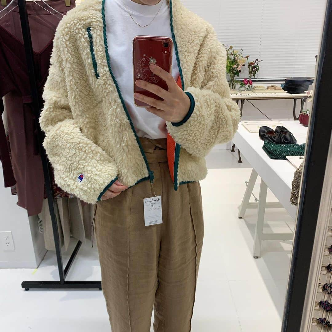 YU-U（工藤由布）さんのインスタグラム写真 - (YU-U（工藤由布）Instagram)「BAYCREW'S 2019AW展示会👖 コートもメガネもセットアップも👯‍♀️ どれもかわいくて目移りしちゃう🙃🙃🙃 秋冬の服はやっぱり好きなんだな🙆🏼‍♀️ 👓EYETHINK HIROB🕶は9月に新宿にオープンするらしい☝🏻楽しみ🌱slobeで気になる靴も見つけた👠 ・・・ #slobeiena #baycrews #eyethinkhirob #iena」6月6日 20時50分 - nyan22u22nyan