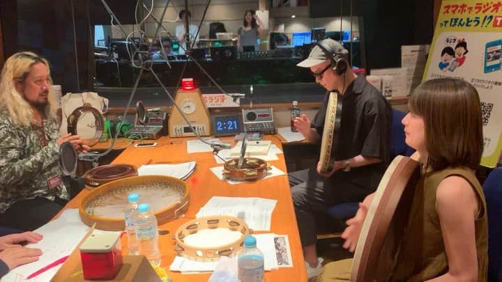 のインスタグラム：「6月6日「タンバリンなめるな特集!」ゲストのタンバリン奏者、大石竜輔さんとセッション！ #utamaru #アトロク #タンバリン #大石竜輔 #宇多丸 #宇内梨沙」