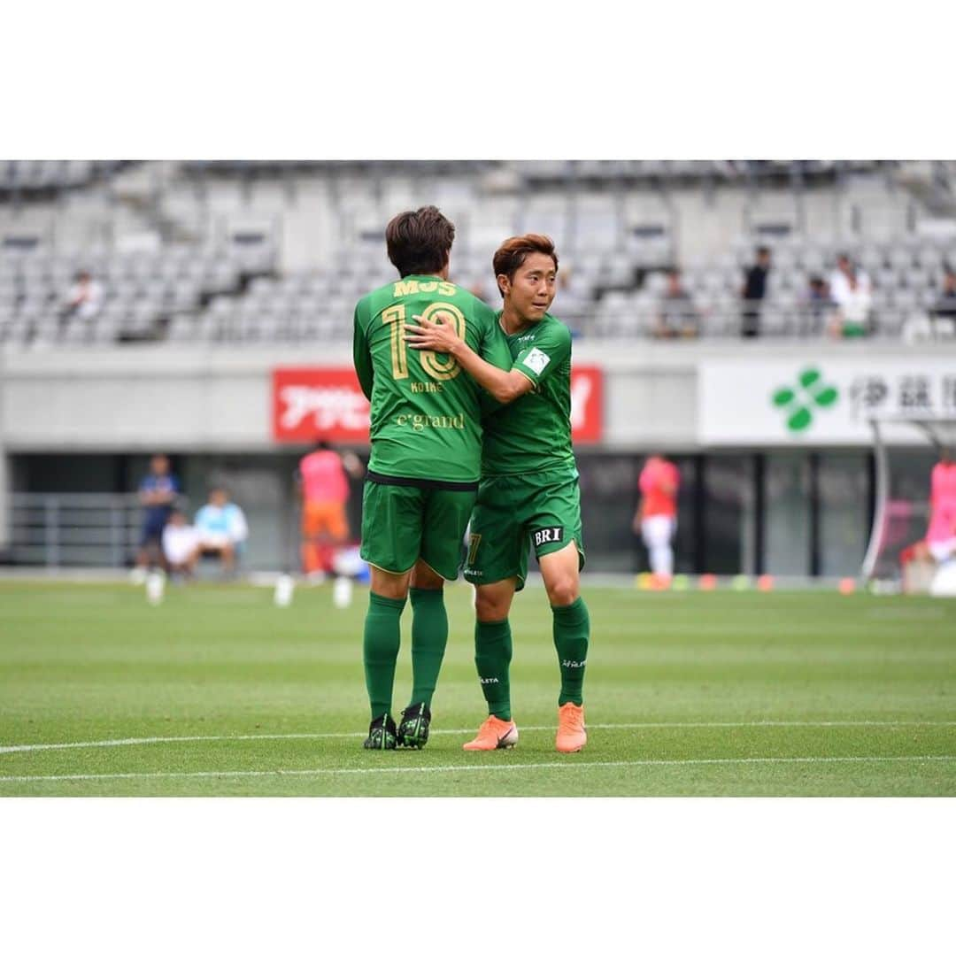 小池純輝さんのインスタグラム写真 - (小池純輝Instagram)「. 今季5ゴール目⚽️ #jleague #jリーグ #j2 #東京ヴェルディ #tokyoverdy #verdy #verdyfamily #soccer #football⚽ #football #サッカー #フットボール #小池純輝 #19 #⚽️ #goal」6月6日 20時54分 - junki_koike