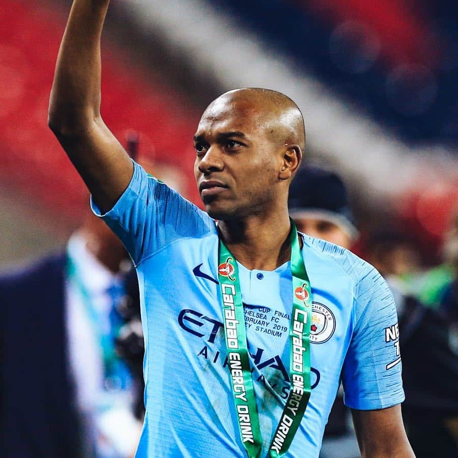 マンチェスター・シティFCさんのインスタグラム写真 - (マンチェスター・シティFCInstagram)「6️⃣ years of @fernandinho ⁣ ⁣ #OnThisDay in 2013, Fernandinho signed for City 😍⁣ ⁣ #mancity」6月6日 21時14分 - mancity