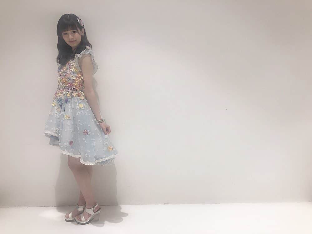 浅井七海さんのインスタグラム写真 - (浅井七海Instagram)「*.﻿ ﻿ お花の衣装って﻿ ほんとに可愛いしとっても﻿ 素敵だと思うのよね…💐♥﻿ ﻿ ﻿」6月6日 21時43分 - naamin48_