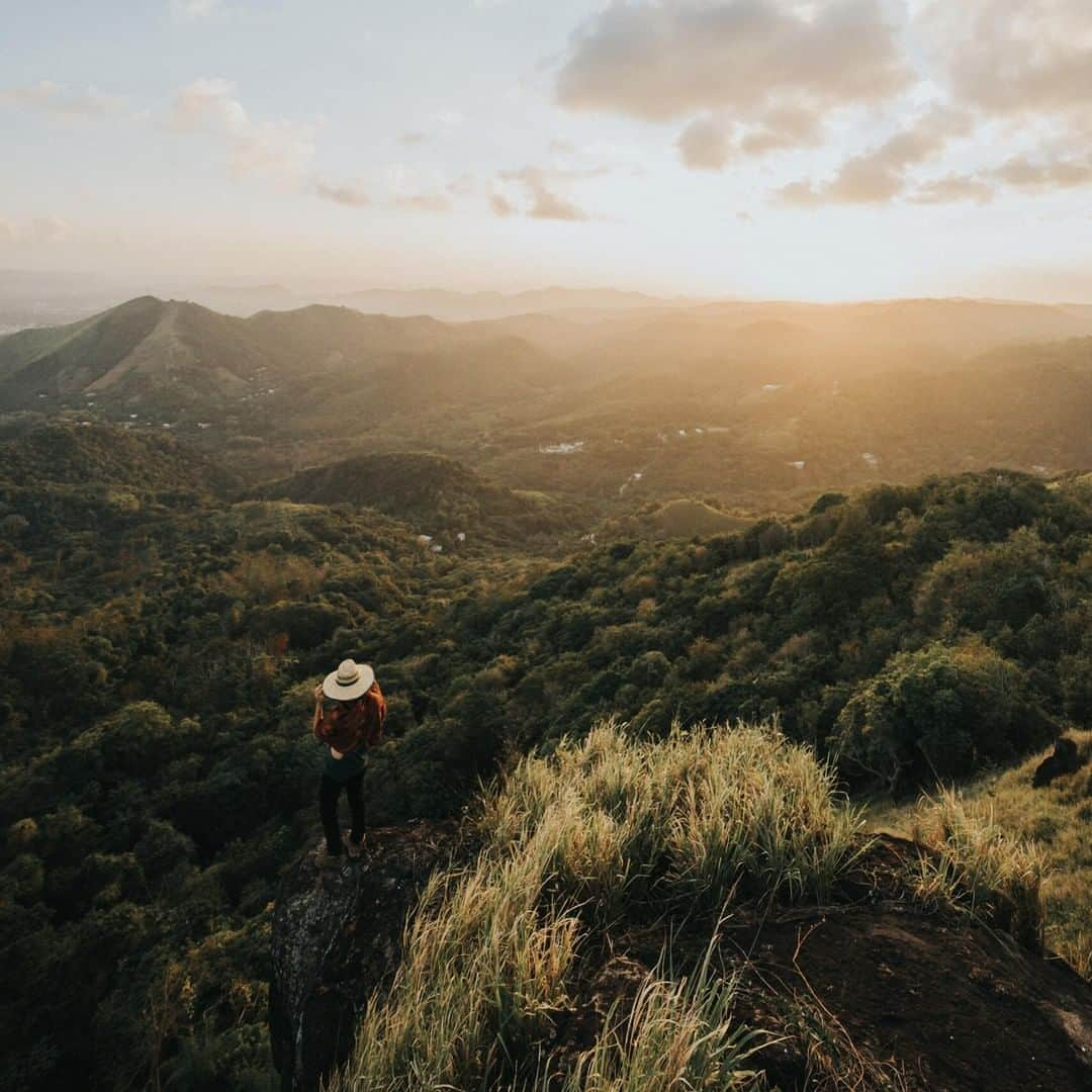 Visit The USAさんのインスタグラム写真 - (Visit The USAInstagram)「“I think what I love most about Puerto Rico is that you can be surprised every single day.” Photographer Fernando Samalot takes us with him on his journey exploring the entire island of Puerto Rico, spending one week in every town over the course of the year. What's your favorite place in Puerto Rico? #UnitedStories  Follow #UnitedStories as we spend the year collecting unique stories from across the country with our mobile content creation labs.」6月6日 22時00分 - visittheusa