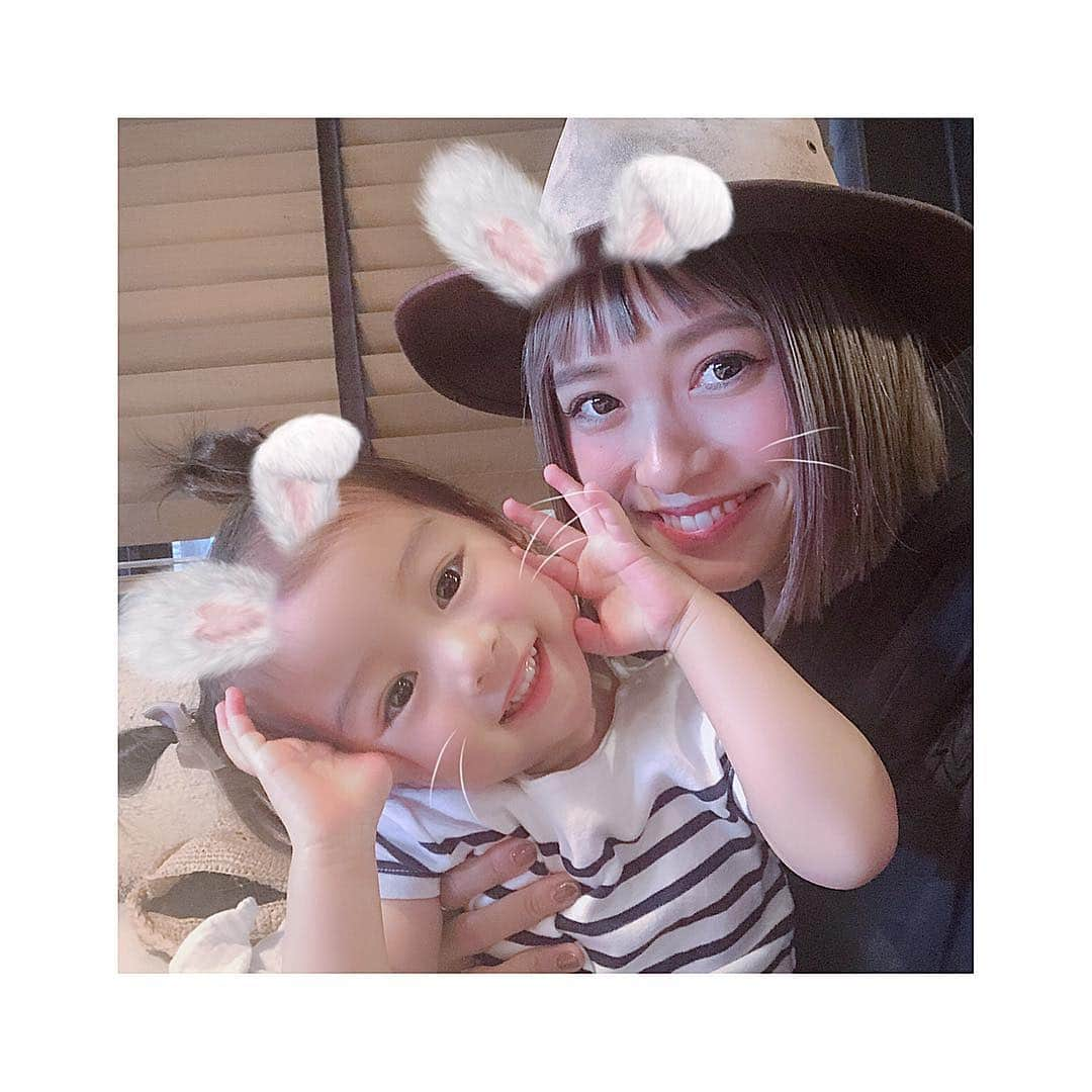 小泉梓さんのインスタグラム写真 - (小泉梓Instagram)「昨日は、遠距離で中々会えない激かわ親子が会いにきてくれたー。  ちびはスクールの為不在で、女子会になった。笑  ほんとにこんなに可愛い親子はいない。  また女の子って実感ないこちびももうちょいおっきくなったら、女の子感出てくるのかなー？  女の子育児も楽しみだ。  #女子会 #女の子ママ #娘 #ママ #ママライフ #ママ友 #mom #daughter #love #girl」6月6日 22時02分 - azusan111