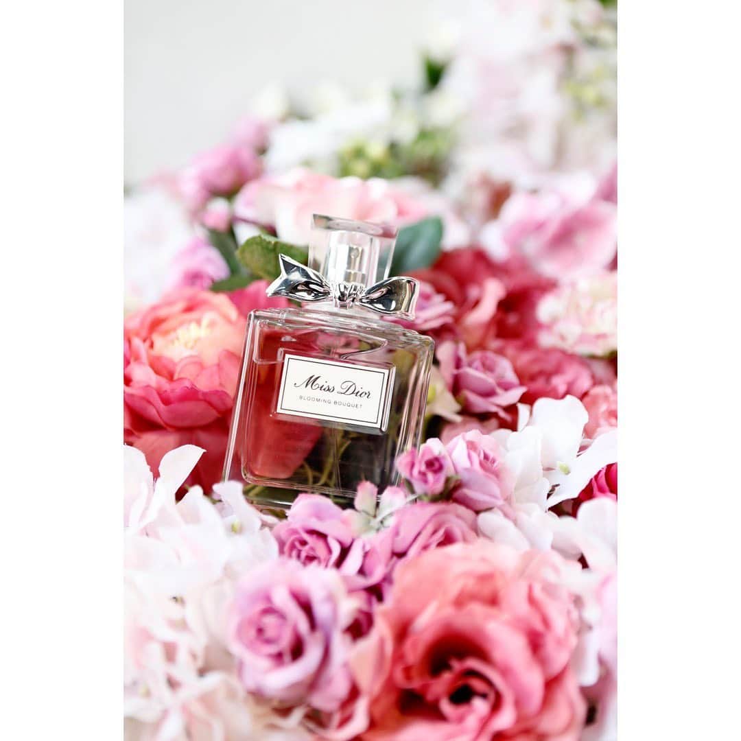 佐々木希さんのインスタグラム写真 - (佐々木希Instagram)「#MISSDIOR#ミスディオール#香水 フレッシュでフローラルな香り💐 素敵な空間でした。  #Dior」6月6日 22時11分 - nozomisasaki_official