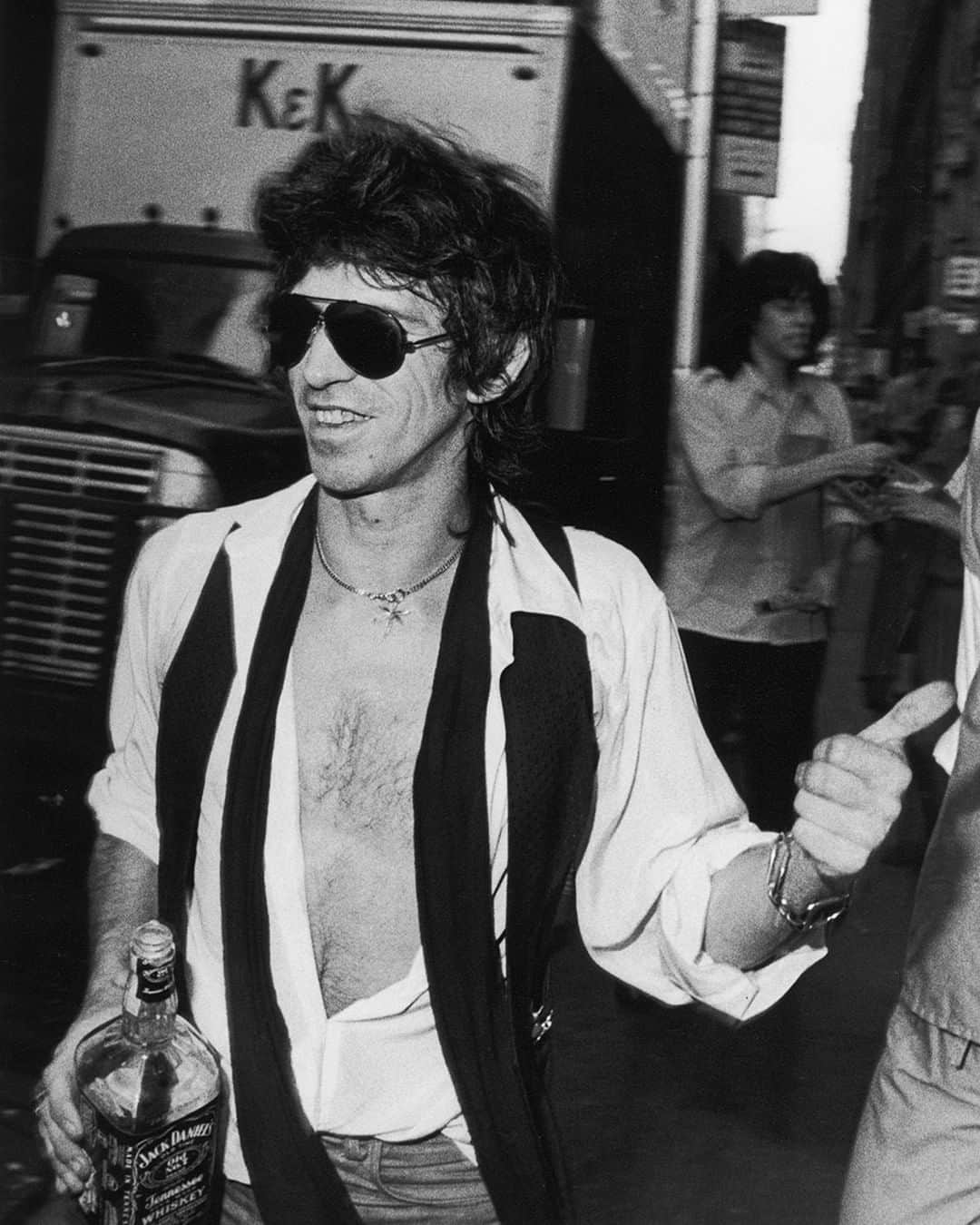 lifeさんのインスタグラム写真 - (lifeInstagram)「Keith Richards of the Rolling Stones outside the Danceteria nightclub in New York City, June 1980. (David McGough—The LIFE Picture Collection/Getty Images) #LIFElegends #KeithRichards #RollingStones #TBT」6月6日 22時35分 - life