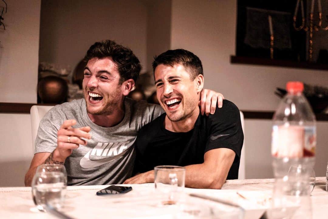 ボージャン・クルキッチのインスタグラム：「¡Qué bueno es disfrutar y aprender de un gran amigo! ¡Y qué bien lo pasamos cada vez que nos juntamos!  Una de las mejores cosas que me pasó en Vitoria fue conocerte, @ibaigomez. Desde entonces no he parado de aprender cosas de ti, como esta semana en Girona donde hemos compartido nuevas formas de entrenamiento, preparación física, nutrición y salud. 💪🏻🏃🏻‍♂🥗 gracias a los grandes profesionales @carlosregenera @davidregenera @xaviregenera @nestorregenera @melpaleovida @adolfo_madrid ¡Muchas gracias por tu amistad, tus consejos y, sobre todo, tantas risas! 😁」