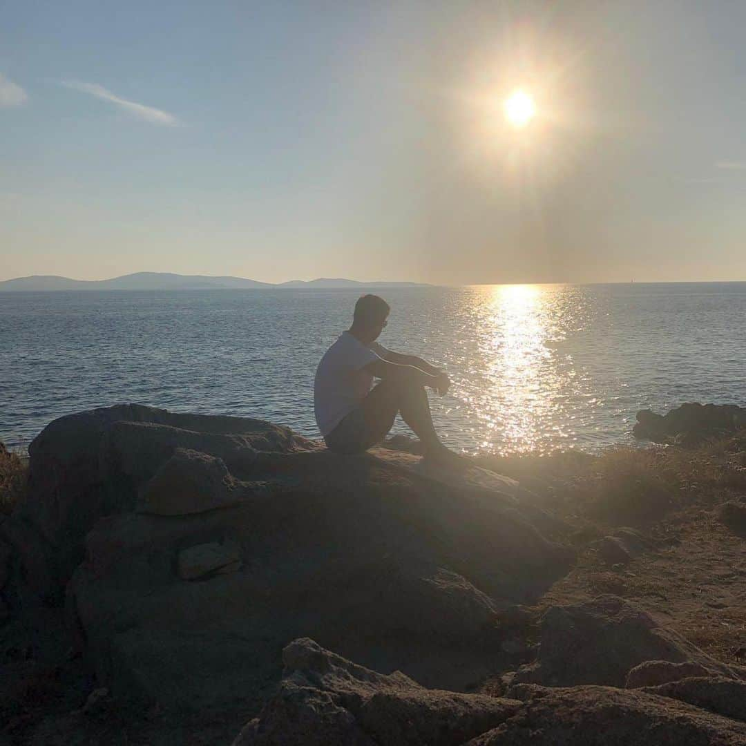 アントニオ・バラガンさんのインスタグラム写真 - (アントニオ・バラガンInstagram)「Sunsets with my love 🇬🇷💙💫」6月6日 23時28分 - antoniobarragan17