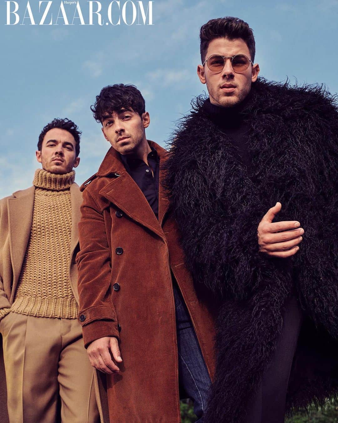 Just Jaredさんのインスタグラム写真 - (Just JaredInstagram)「The @jonasbrothers are on the cover of @harpersbazaarus’ digital issue! In the mag, @nickjonas, @joejonas, and @kevinjonas spoke about their breakup years ago. Tap this pic in the LINK IN BIO to see so much more.  #JonasBrothers Photos: @ericraydavidson」6月6日 23時38分 - justjared