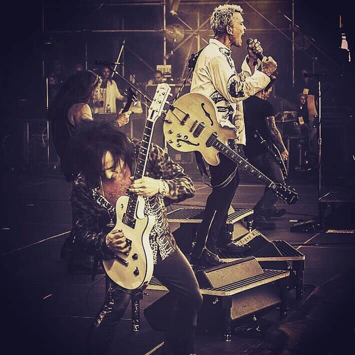 ビリー・アイドルさんのインスタグラム写真 - (ビリー・アイドルInstagram)「#tbt Rocking @outsidelands fest in San Fran! Photo @jeromebrunet」6月7日 9時02分 - billyidol