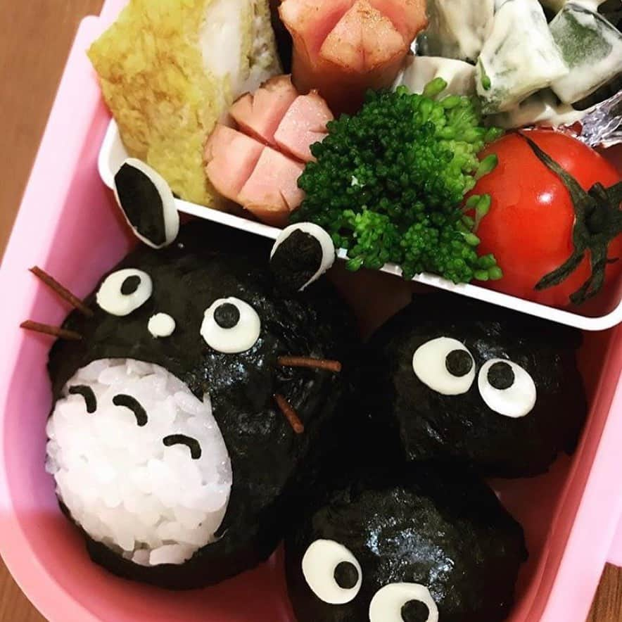 ゴリけんさんのインスタグラム写真 - (ゴリけんInstagram)「今日感テレビで全国キャラ弁選手権はじまりました。  採用されたら全員に今日感グッズ！ 優勝したらプラスQUOカードをプレゼント！  眠らせている写真はございませんか？ あなたの自慢のキャラ弁を写真に撮って送ってください！  kyokan@rkb.ne.jp  #今日感テレビ #キャラ弁  #全国キャラ弁選手権 #ゴリけん」6月7日 10時28分 - goriken1024