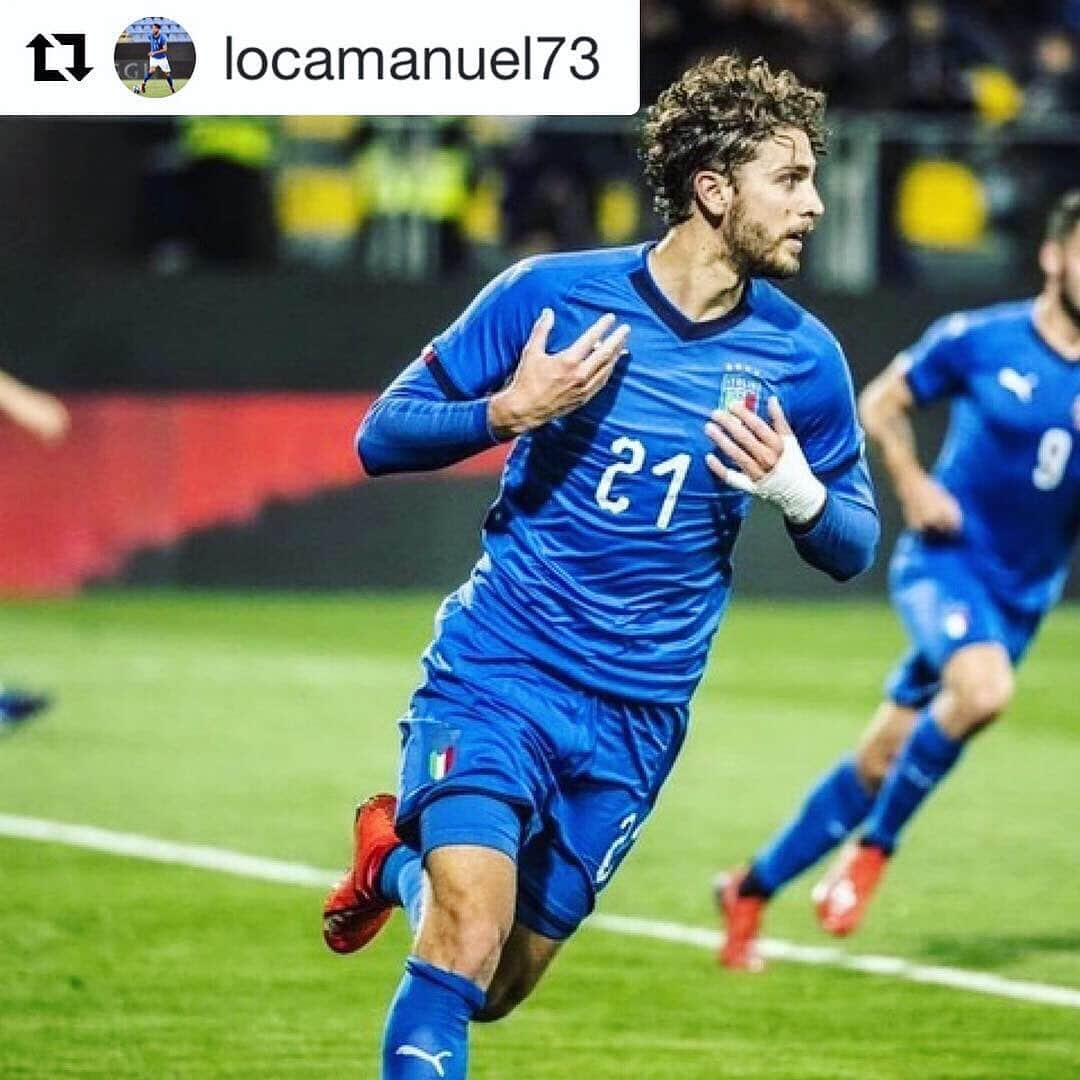 USサッスオーロ・カルチョさんのインスタグラム写真 - (USサッスオーロ・カルチョInstagram)「I neroverdi Claud #Adjapong e Manuel #Locatelli sono fra gli #Azzurrini convocati per l’#Europeo #Under21 🇪🇺 In bocca al lupo ragazzi!!! 💪🇮🇹 #VivoAzzurro #U21 #WeAreYourope #U21Euro #ForzaSasol」6月7日 1時41分 - sassuolocalcio