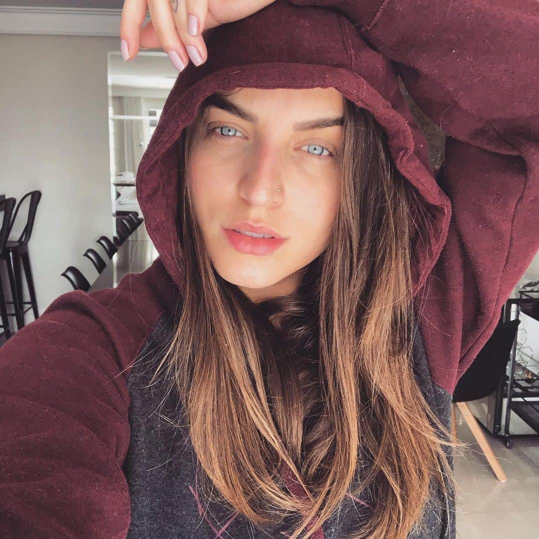 Bruna Unzuetaのインスタグラム：「esfriouuuuu em sunpaulo」