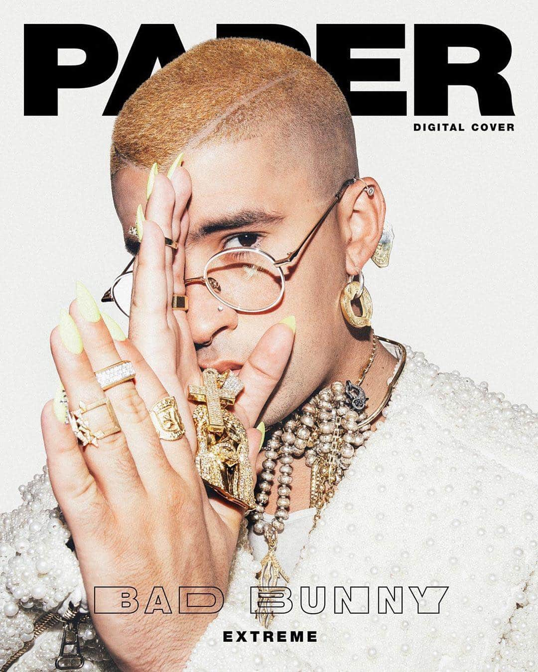 ピアーズアトキンソンさんのインスタグラム写真 - (ピアーズアトキンソンInstagram)「😜 #Repost @papermagazine featuring #piersatkinson diamanté net balaclava ・・・ @badbunnypr just hits different. The Puerto Rican star is shaking up the sound and look of Latin trap music. #linkinbio  Photographer: @robertjohnkley Interview: @jhonijackson  Groomer: @brisi_rubio Stylist: @starburleigh Location: @sonstudios @piersatkinson via @theresidencyexperience」6月7日 2時25分 - piersatkinson