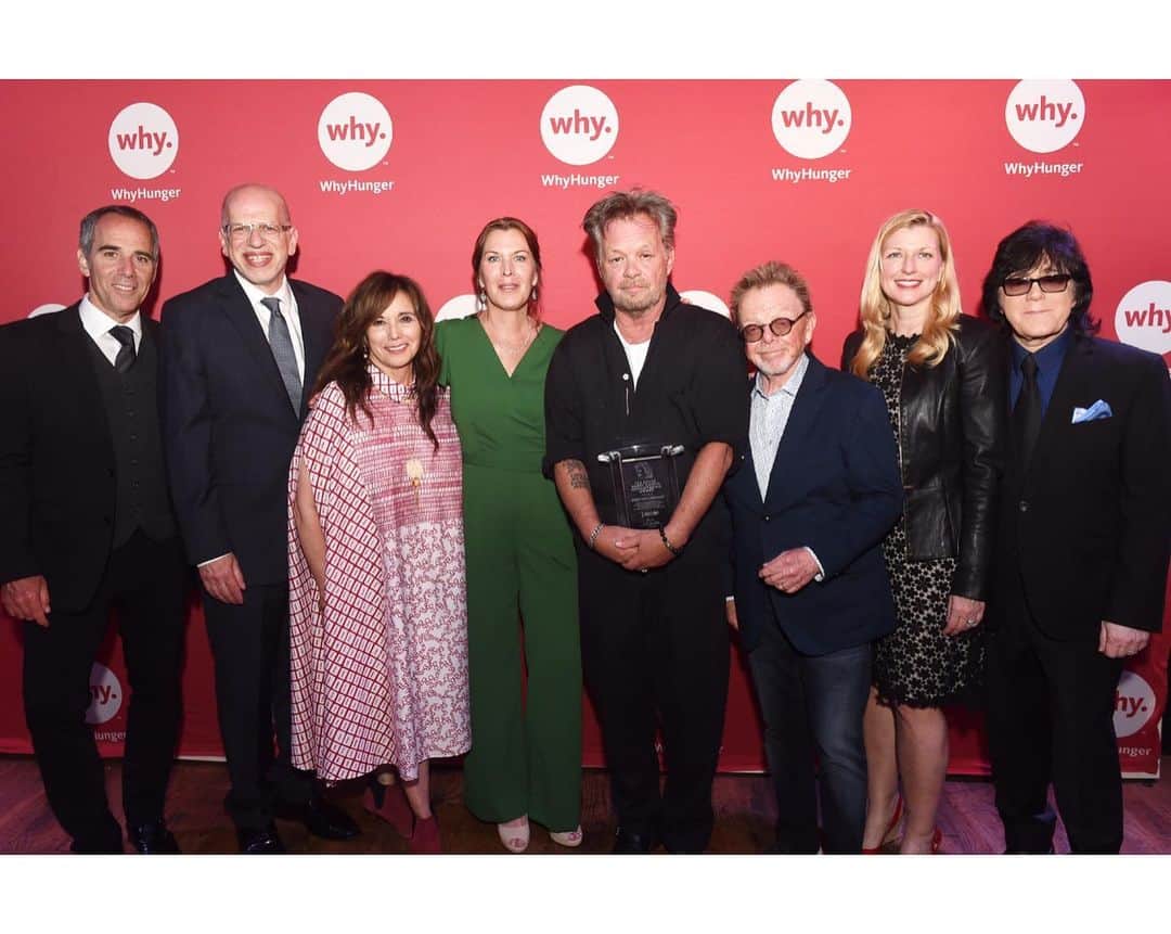 ASCAPさんのインスタグラム写真 - (ASCAPInstagram)「@johnmellencamp received the #ASCAP Harry Chapin Humanitarian Award at the #WhyHunger gala for his timeless music & passionate work as an activist. #ASCAPLegacy」6月7日 2時36分 - ascap