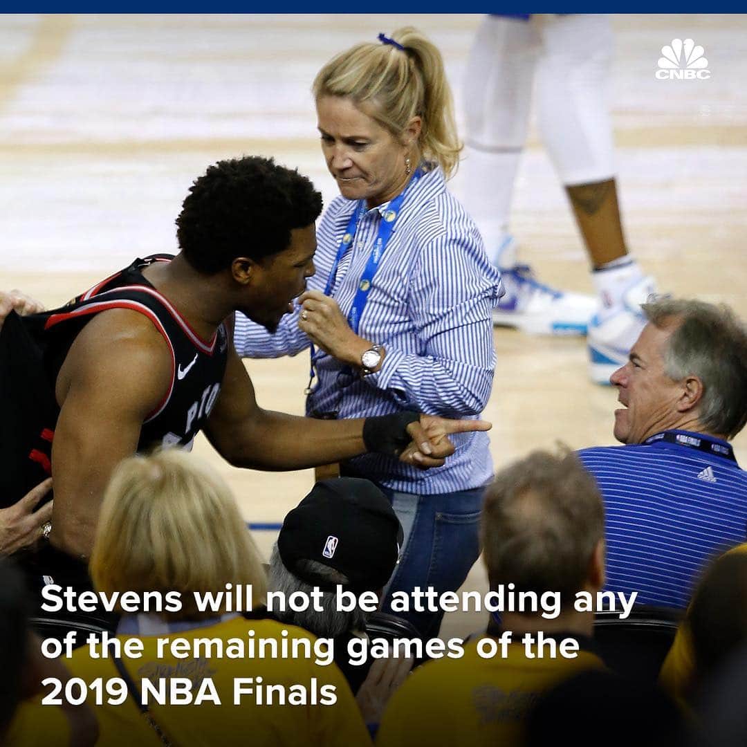 CNBCさんのインスタグラム写真 - (CNBCInstagram)「The fan who shoved Toronto Raptors guard Kyle Lowry in the 2019 NBA Finals wasn't an average fan.⠀⠀ ⠀⠀ Mark Stevens is a prominent venture capitalist and part owner of the Golden State Warriors. He shoved Lowry during Wednesday night’s NBA Finals game with the Warriors.⠀⠀ ⠀⠀ Stevens, who is a former managing partner at Sequoia Capital, was ejected from his courtside seat after pushing Lowry. An NBA executive said Stevens will be banned from NBA games while it reviews the incident. ⠀⠀ Before Stevens was identified, Lowry told the Associated Press the fan cursed at him.⠀⠀ ⠀⠀ “He had no reason to reach over two seats and then say some vulgar language to me,” Lowry said. “There’s no place for people like that in our league.”⠀⠀ ⠀⠀ To read more about the incident, visit the link in bio.⠀⠀ *⠀⠀ *⠀⠀ *⠀⠀ *⠀⠀ *⠀⠀ *⠀⠀ *⠀⠀ *⠀⠀ #nba #nbafinals #2019nbafinals #kylelowry #lowry #raptors #torontoraptors #goldenstatewarriors #warriors #sports #basketball #investing #sequoiacapital #markets #business #businessnews #sportsnews #cnbc⠀⠀」6月7日 2時48分 - cnbc