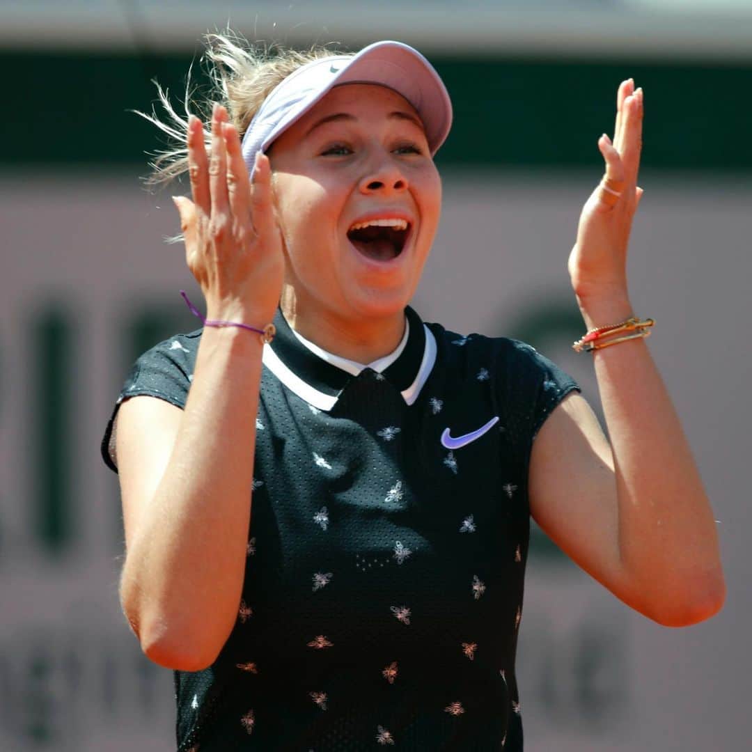 NBC Newsさんのインスタグラム写真 - (NBC NewsInstagram)「Who is Amanda Anisimova, the 17-year-old who stunned at the #FrenchOpen? Click the link in our bio for more on the New Jersey native. . 📷 Charles Platiau / @reuters」6月7日 3時10分 - nbcnews
