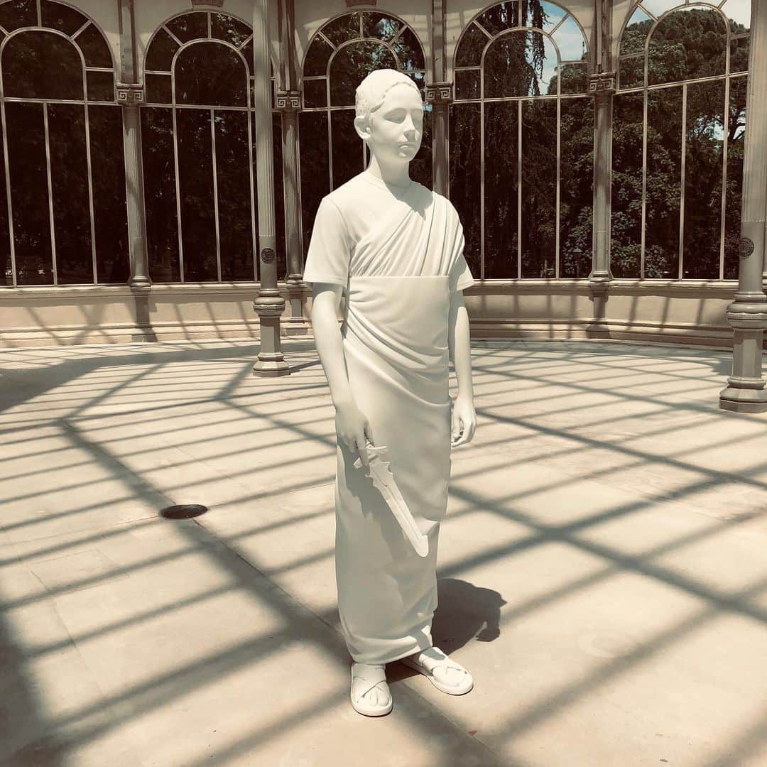 Monica Sordoのインスタグラム：「Life Goals:✨Stillness✨#CharlesRay」