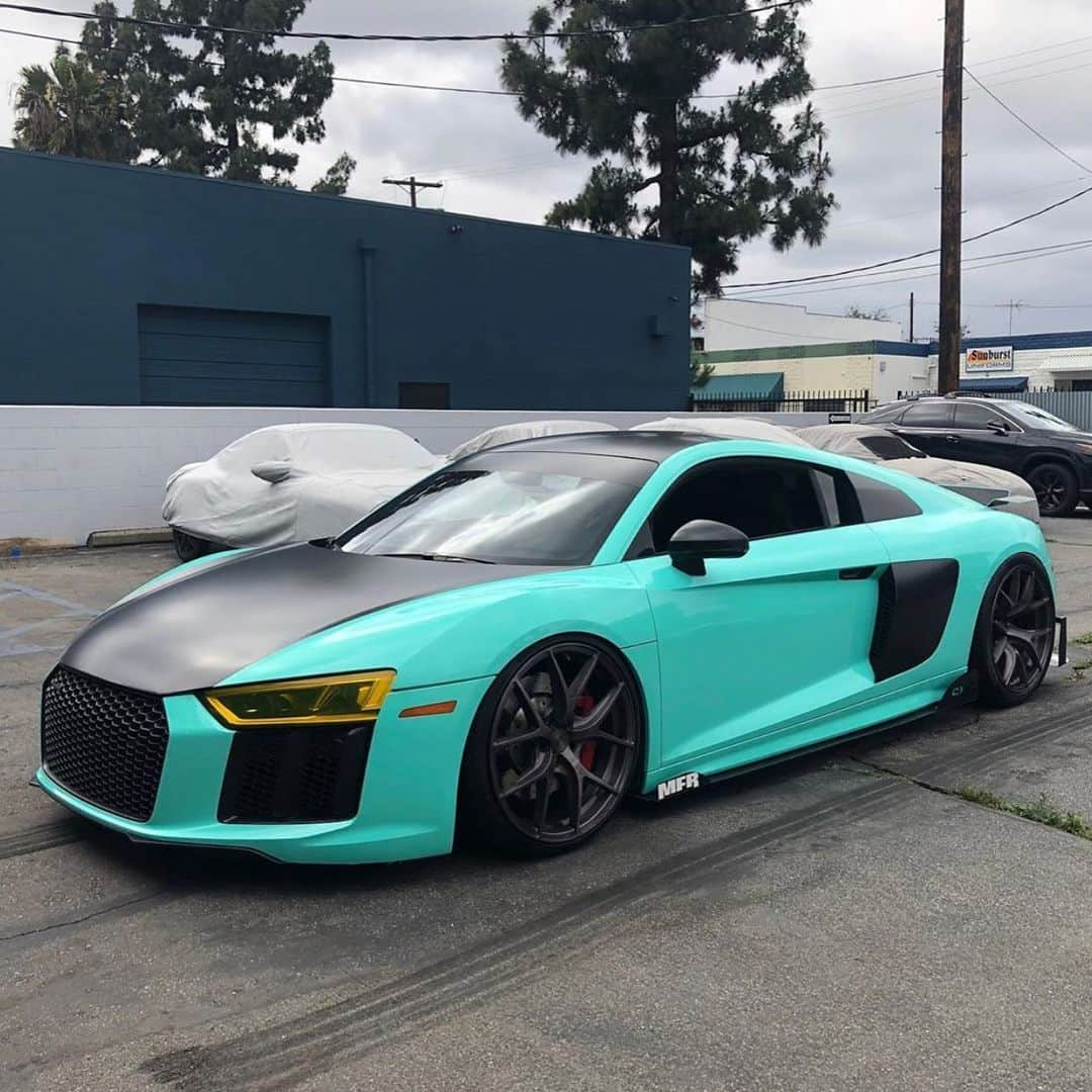 CarsWithoutLimitsさんのインスタグラム写真 - (CarsWithoutLimitsInstagram)「@smg_clyde Audi R8 on @zitowheels 🙌🏼 #carswithoutlimits #zitowheels」6月7日 3時58分 - carswithoutlimits