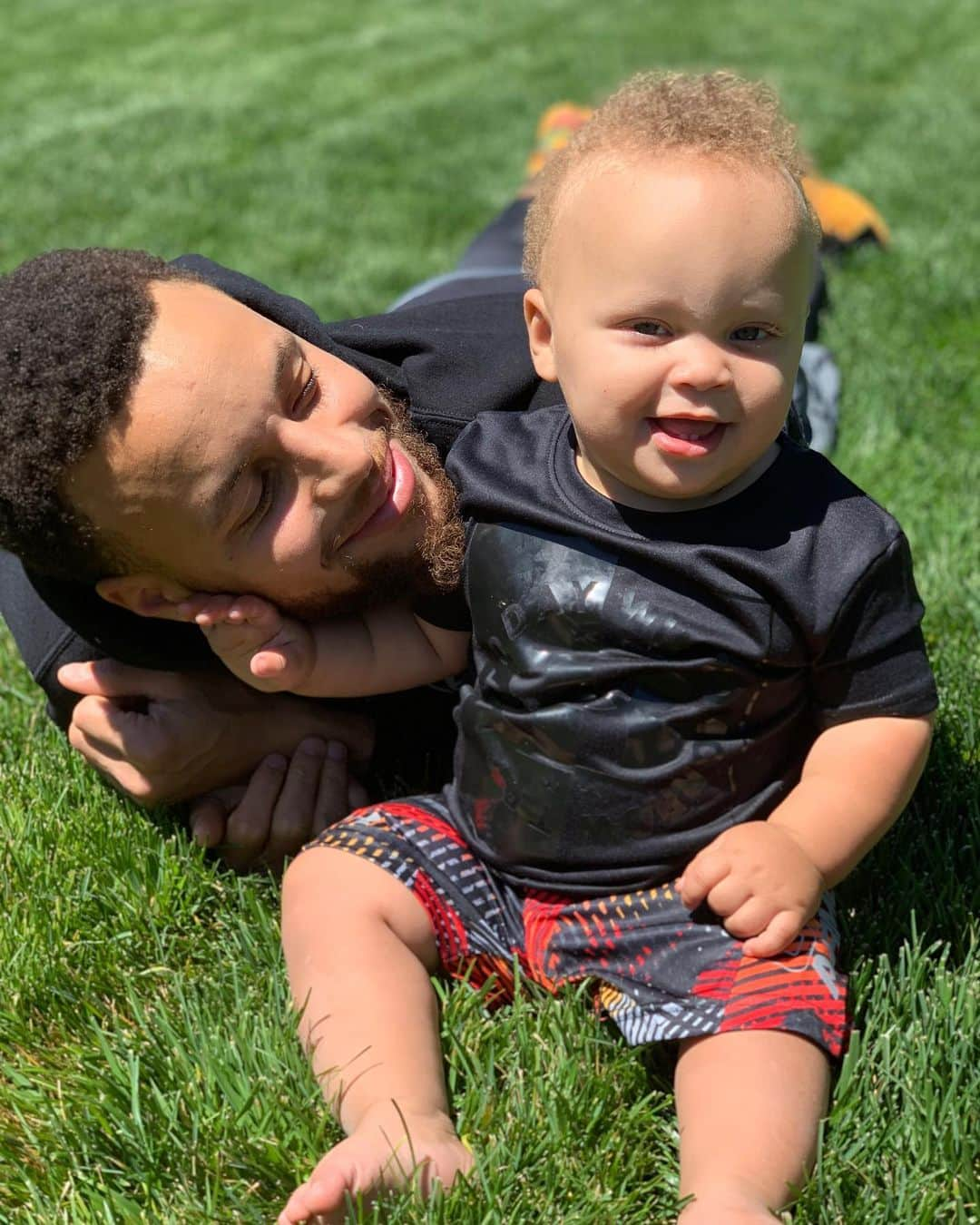 エイヨシャ・カレーさんのインスタグラム写真 - (エイヨシャ・カレーInstagram)「Heart be still. 🥰my baby and my baby boy.」6月7日 6時50分 - ayeshacurry