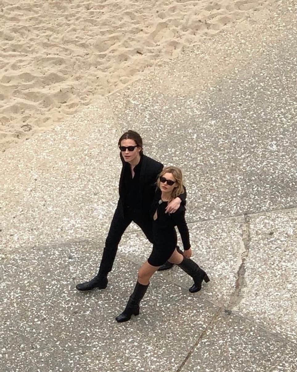 のインスタグラム：「En route @ysl」