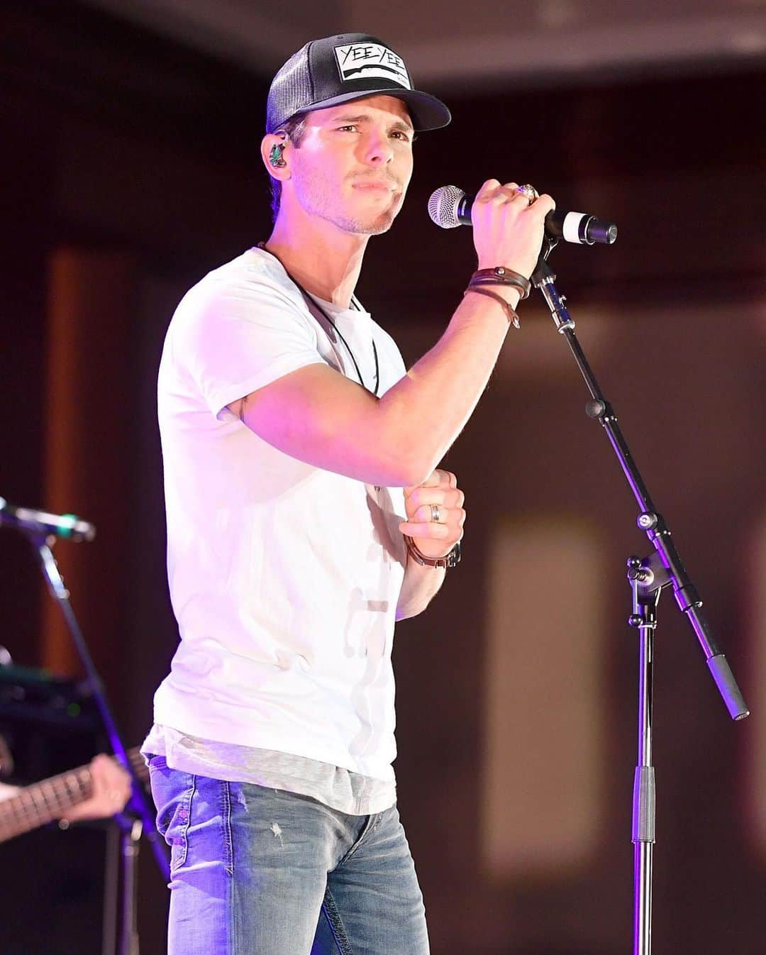 Just Jaredさんのインスタグラム写真 - (Just JaredInstagram)「A rep for Granger Smith has released a statement confirming the country singer’s son River’s tragic cause of death. Tap this photo at the link in bio to read more.  #GrangerSmith Photo: Getty」6月7日 8時08分 - justjared