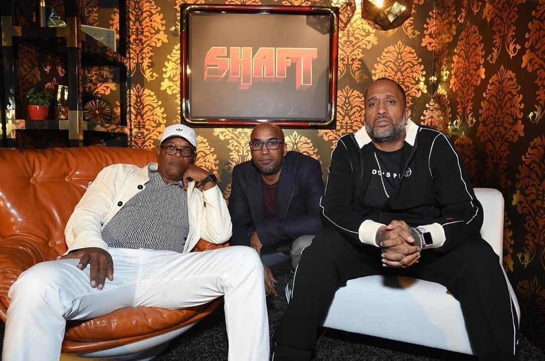 Warner Bros. Picturesさんのインスタグラム写真 - (Warner Bros. PicturesInstagram)「@samuelljackson, Director @timkstory, and Writer @kenyabarris stop by the #SHAFT screening in Los Angeles, California. In theaters June 14. Get tickets: [Link in bio]」6月7日 8時12分 - wbpictures
