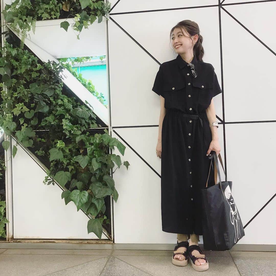 木野園子のインスタグラム：「撮影帰り💛早く終わったから展示会に顔出すってヘアメイクさんに髪の毛可愛くしてもらった！嬉しい🐼  #fashion #ファッション #coordinate  #コーディネート #todaysfashion  #todayscode #todaysoutfit #ootd #instafashion #nanouniverse #mihonano #emmi」