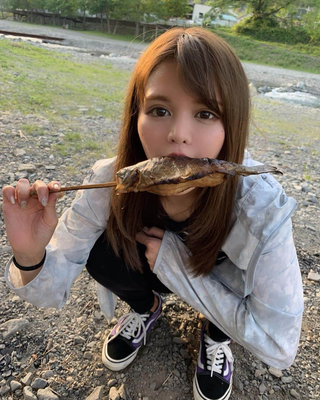 ななぴさんのインスタグラム写真 - (ななぴInstagram)「🐟🐱 ﻿ ﻿ ﻿ 釣り楽しかった🎣﻿ ﻿ ﻿ 自分で釣ったお魚を﻿ 自分でさばいて焼いて食べる﻿ 楽しかったし難しかったし﻿ 美味しかった…🤭 ﻿ ﻿ 塩焼き最高🤤﻿ ﻿ ﻿ #釣り堀 #釣り #釣りガール #釣り女子」6月7日 19時51分 - __nanapgram__