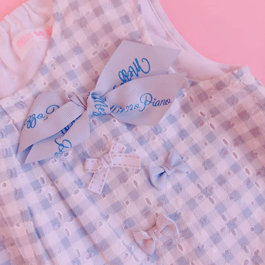 mezzo pianoさんのインスタグラム写真 - (mezzo pianoInstagram)「. ❤︎gingham check tunic❤︎﻿ ﻿ ギンガムチェックって﻿ 女の子がキュートにみえるよね♡ . ﻿ ■チュニック ¥9,612﻿ ﻿ #ギンガムチェック﻿ #チュニック﻿ #おでかけ﻿ ﻿ #mezzopiano ﻿﻿﻿﻿﻿﻿﻿﻿﻿﻿﻿﻿﻿﻿﻿﻿﻿﻿﻿﻿﻿﻿﻿#メゾピアノ﻿ #summercollection #夏コレクション﻿﻿﻿﻿﻿﻿﻿﻿﻿﻿﻿﻿﻿#夏物﻿ #新作  #プリセス#女の子のママ #女の子ママとつながりたい #可愛い #女の子 #ピンク好き #ピンク＃ママスタグラム﻿#ママ撮 #インスタベイビー#ベビスタグラ#kidsfashion #kidswear ﻿ #pink #こども #子供服 #kidswear  #キッズファション #kidsfashion #ig_japan #ig_kids ﻿﻿﻿﻿﻿﻿﻿﻿﻿﻿﻿﻿」6月7日 19時47分 - mezzopiano_official