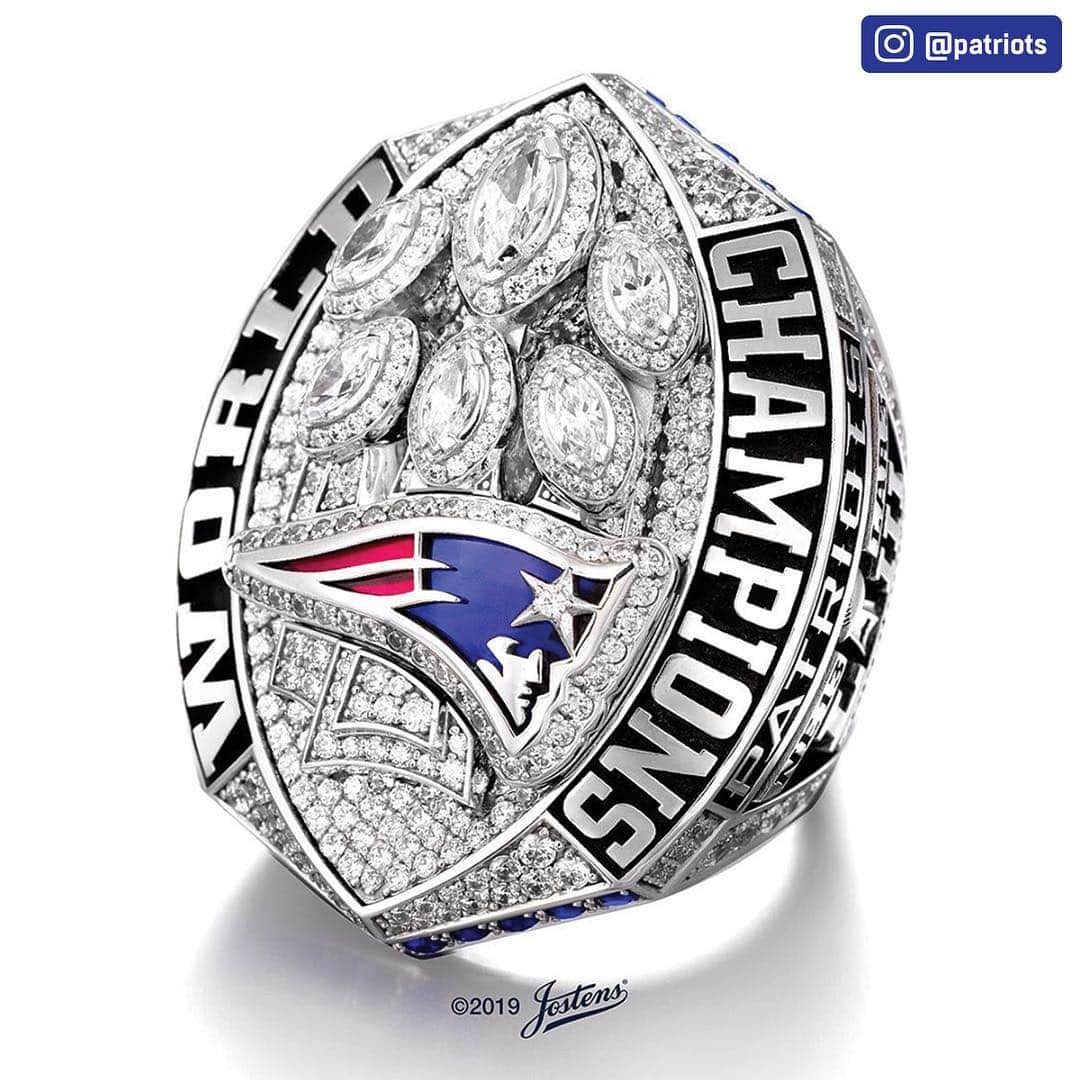 NFLさんのインスタグラム写真 - (NFLInstagram)「Wow. New England got their #SBLIII rings! 💍💍💍💍💍💍 (via @patriots)」6月7日 11時32分 - nfl