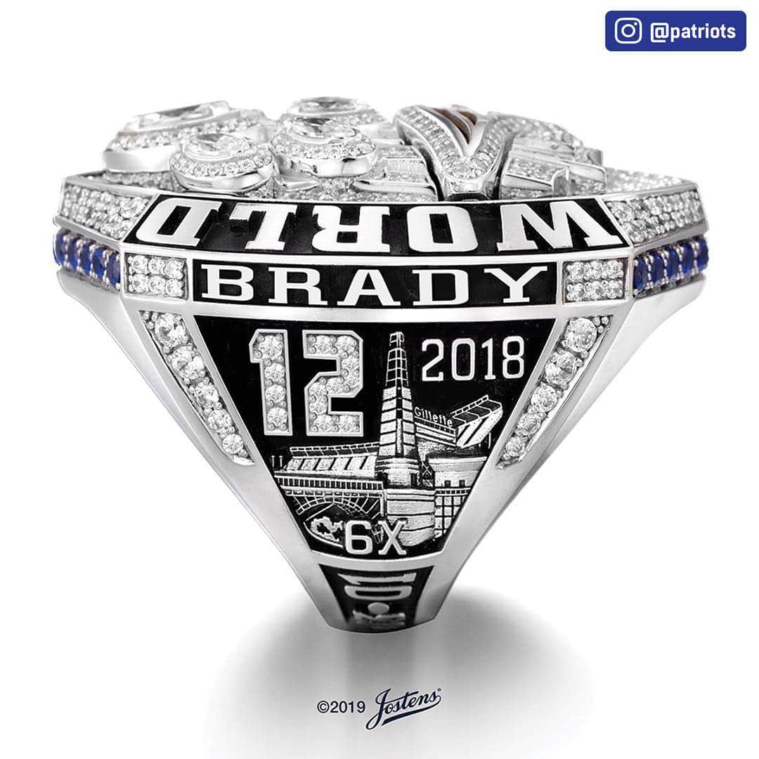 NFLさんのインスタグラム写真 - (NFLInstagram)「Wow. New England got their #SBLIII rings! 💍💍💍💍💍💍 (via @patriots)」6月7日 11時32分 - nfl