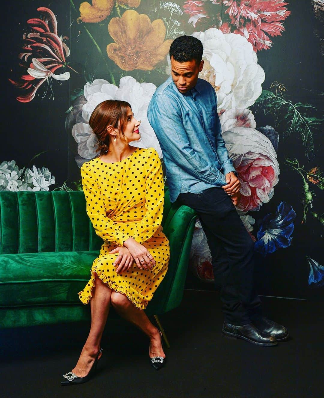 コビー・スマルダーズのインスタグラム：「Thanks for being my dance partner today @themichaelealy. Was happy to visit the Motherland to promote @stumptownabc premiering on @ctv. Lovely to drink Tim Hortons and be surrounded by kind Canadians once more and I cannot wait to do it again. Thanks to @jukka333 for my locks, @graceleebeauty for my visage and as always @erinwalshnyc for creating the illusion that I am a stylish person.」
