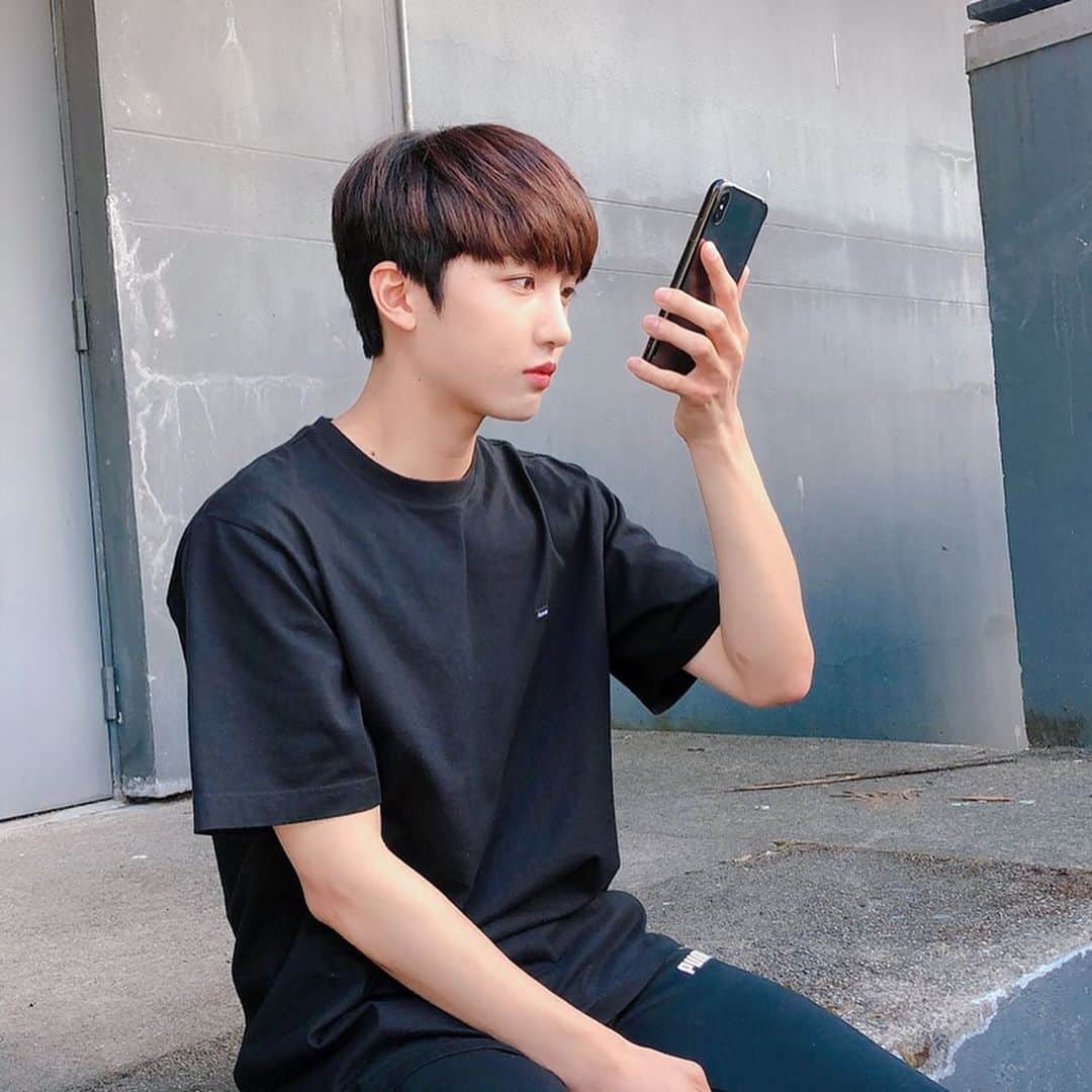 UP10TIONさんのインスタグラム写真 - (UP10TIONInstagram)「Did you enjoy 🐰's Insta Live? The #Vancouver concert will start soon~!!🕺🏻 ⠀⠀⠀ #UP10TION #업텐션 #2019LaberintoTour #NorthAmerica」6月7日 11時52分 - u10t_official