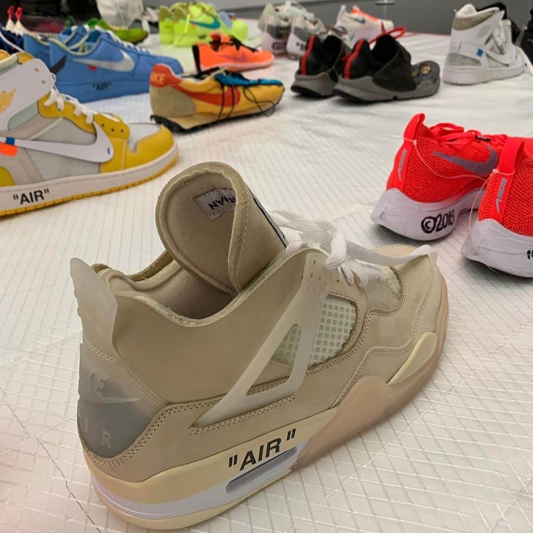 HYPEBEASTさんのインスタグラム写真 - (HYPEBEASTInstagram)「@hypebeastkicks: @virgilabloh offers a look at unreleased @off____white x @nike samples at his “FIGURES OF SPEECH” @mcachicago exhibition. Which one would you have copped if released?」6月7日 12時31分 - hypebeast