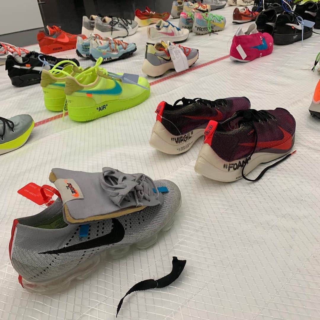 HYPEBEASTさんのインスタグラム写真 - (HYPEBEASTInstagram)「@hypebeastkicks: @virgilabloh offers a look at unreleased @off____white x @nike samples at his “FIGURES OF SPEECH” @mcachicago exhibition. Which one would you have copped if released?」6月7日 12時31分 - hypebeast
