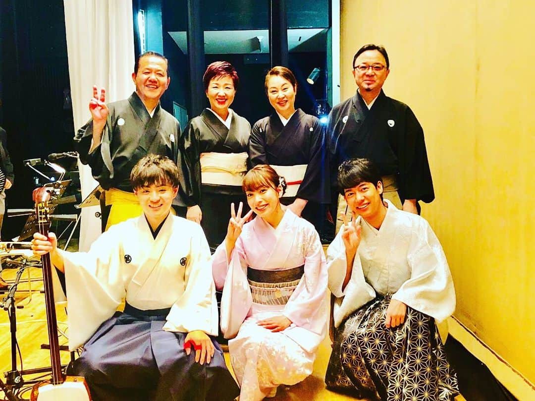 のインスタグラム：「昨日は、 BS日テレ📺で 毎週火曜  朝5:00〜5:29に放送中 「3人の歌仲間」の公開収録📺に参加させて頂きました。  杜このみさん 浅野祥さんと  演奏は大先生達と ご一緒させて頂きました。  民謡繋がりの3人 わたくしは割とふざけてますが（笑）  7月2日(火) 5:00〜 7月いっぱい 毎週火曜 5:00〜 出演します。  是非朝早いけど💦 ご覧下さいませ。  ゆうき  #bs日テレ #3人の歌仲間 #杜このみ さん #浅野祥 さん #松阪ゆうき」