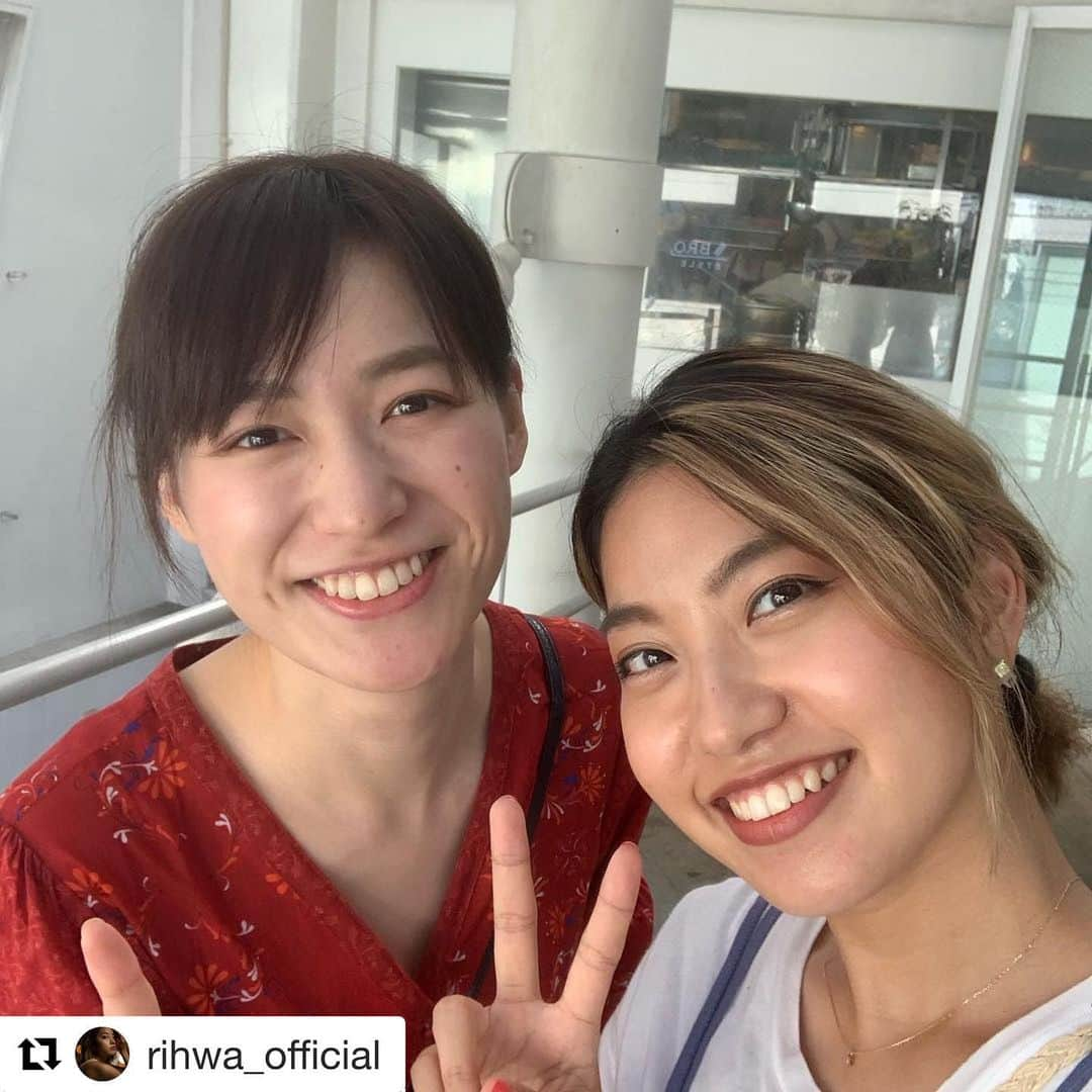 平田薫さんのインスタグラム写真 - (平田薫Instagram)「先日のRihwaっち。久々の喋り倒し‼︎☺️うっとりふぁって可愛いいね😂  #Repost @rihwa_official with @get_repost ・・・ 薫は私の心の岩盤浴❤️💦 同い年の安心感ってなんなんだろ！落ち着く。可愛くてずっと見ていたいし。笑☺️💞✨ あっという間に何時間も語らい合ってたね！薫って不思議。。久しぶりに会っても、なんでも話せる。さすがミステリーハンターだわ。🕵🏻‍♀️← 大好き！！！！🌿💜💛🧡 #Rihwa #平田薫 @hiratakaoru1215 #同い年 #タメ #愛 #love #friends #友達 #大好き #美人 #美しい #可愛い #綺麗 #うっとり #うっとりふぁ」6月7日 13時34分 - hiratakaoru1215