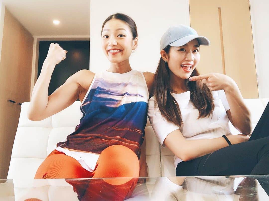 Chiharuのインスタグラム：「@matsukaaya 初のボディコンテストまであと1カ月💖 筋トレ始めてまだ半年なのに素晴らしいコンディションです✨ 頑張ろ〜う！！！ . #トレーニング女子  #筋トレ女子 #赤坂パーソナルトレーニング  #ゴールドジム #フィットネス #ボディメイク  #サマースタイルアワード  #fitnessgirl  #workout  #fitnessmotivation」