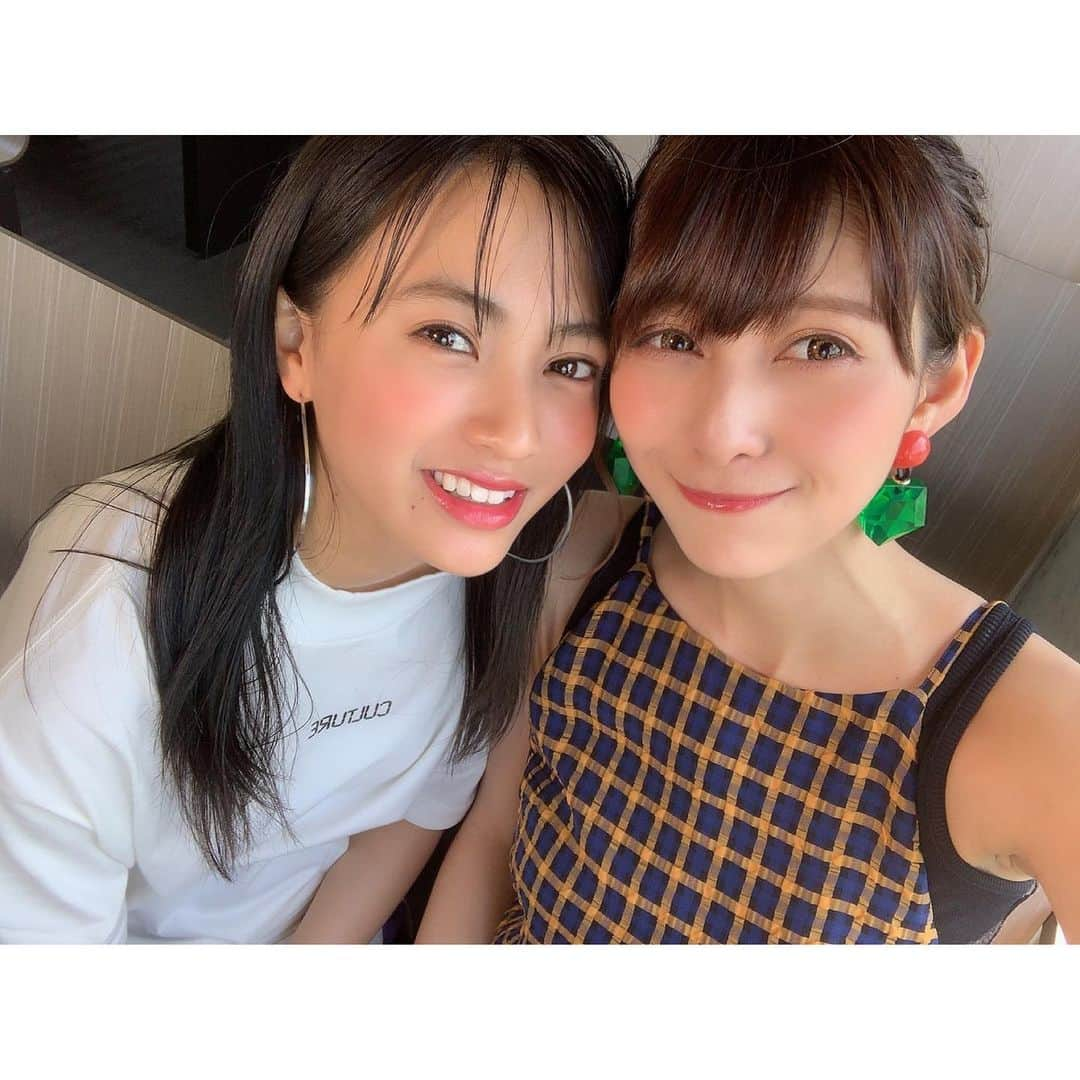 アンジェラ芽衣さんのインスタグラム写真 - (アンジェラ芽衣Instagram)「今日！6月7日！富山県観光季刊詩「ねまるちゃ」の発売日です！﻿ 私と玖瑠実ちゃんで表紙🥺💚﻿ 富山県をいーっぱい巡りました！富山のさかな応援Girlをさせて頂いているので、大好きな富山県を満喫できてめちゃ楽しかった🤤﻿ 二人で富山のことやTGCのこと、たくさんお話したよ！！見てね〜っ🍎﻿ ﻿ #アンジェラ芽衣 #写真 #photo #ポートレート #portrait #ポートレート女子 #camera #カメラ #富山県 #富山 #富山のさかな応援Girl #ねまるちゃ #観光 #TGC富山 #TGC富山2019」6月7日 13時48分 - ange_la00