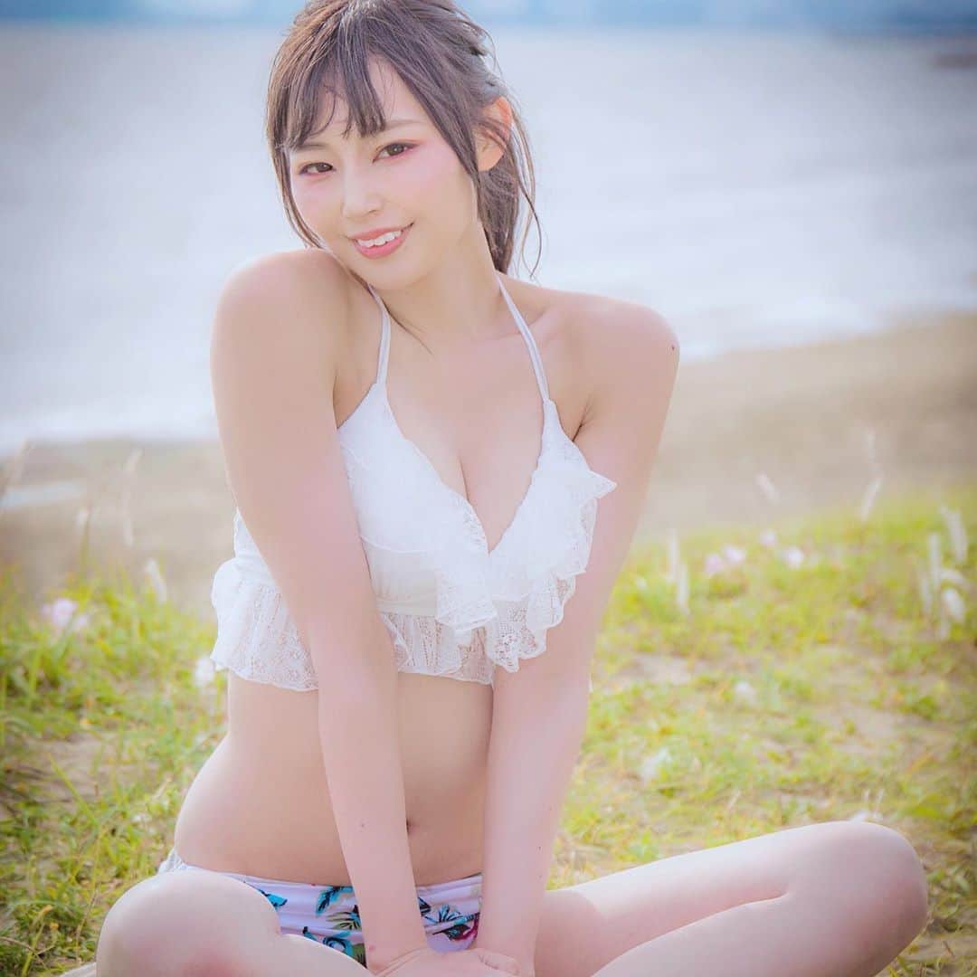 雪乃しほりのインスタグラム：「🏖🐠☀️ #水着  #ポニーテール  #フォローミー  #海」