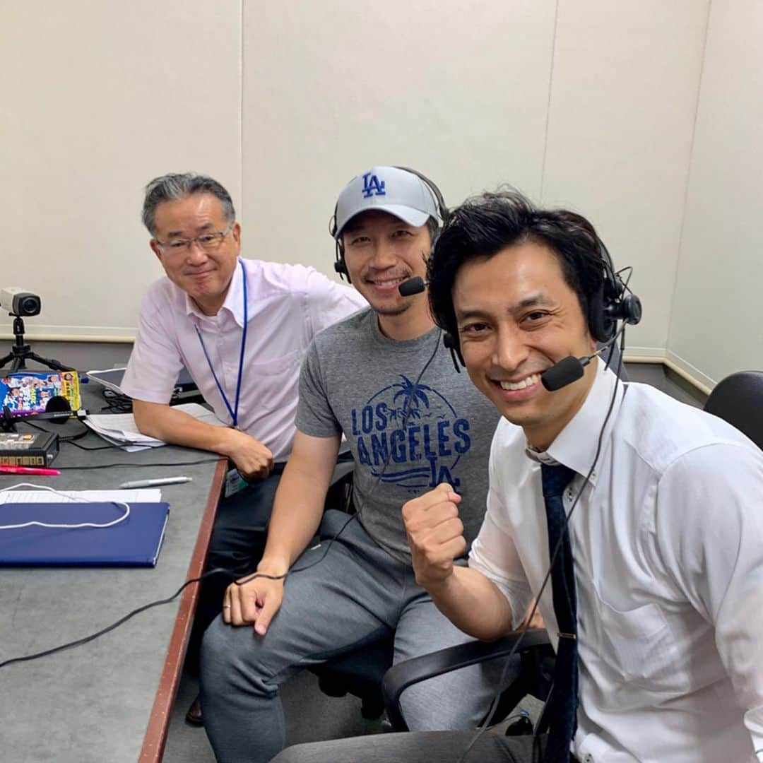 多村仁志さんのインスタグラム写真 - (多村仁志Instagram)「#⚾️ ・ 今日は、MLB初解説のイケメン実況 : 足立清紀さんと解説 : 蛭間豊章さんと一緒にJSPORTSより「LAA×OAK」のゲームをお伝え致しました🎙 ・ #MLB #MajorLeagueBaseball #メジャーリーグ #Baseball #野球 @mlb @mlbjapan #losangelesangels @angels #LAA #oaklandathletics @athletics #OAK #win #AmericanLeague #同地区 #対決 #JSPORTS #解説 #commentator #筋金入りのMLB好き #多村仁志 #HitoshiTamura」6月7日 16時31分 - hit_tamu