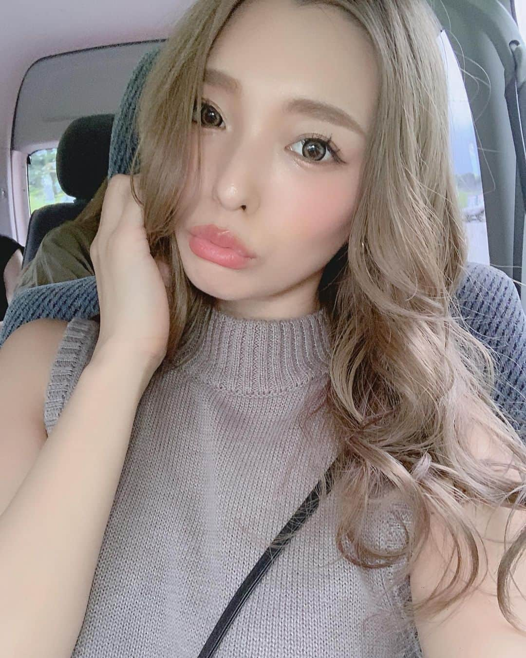 Hitomiさんのインスタグラム写真 - (HitomiInstagram)「❤︎ リハにいってまいる👟 . #cyberjapan #cyberjapandancers #サイバージャパン #me #girl #japan #makeup #lips #japanesegirl #tb #shooting #naturalmakeup」6月7日 16時49分 - hitomi_01270