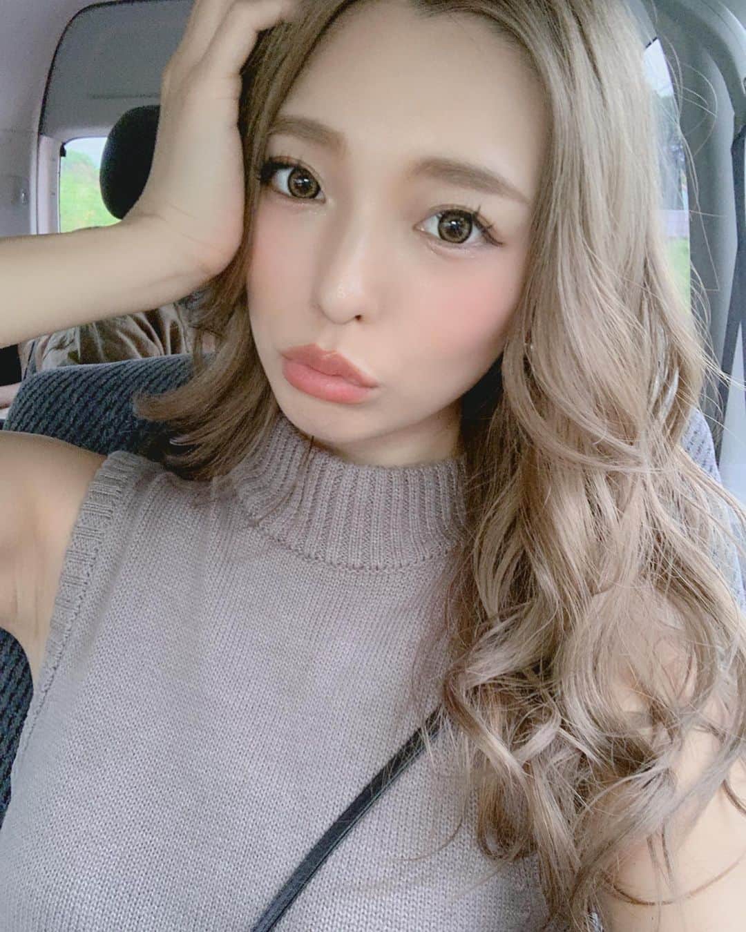 Hitomiさんのインスタグラム写真 - (HitomiInstagram)「❤︎ リハにいってまいる👟 . #cyberjapan #cyberjapandancers #サイバージャパン #me #girl #japan #makeup #lips #japanesegirl #tb #shooting #naturalmakeup」6月7日 16時49分 - hitomi_01270
